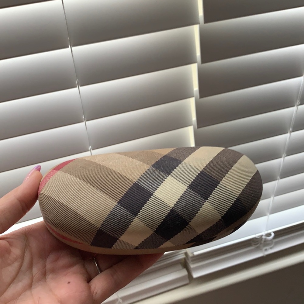 Burberry sunglasses CASE ONLY